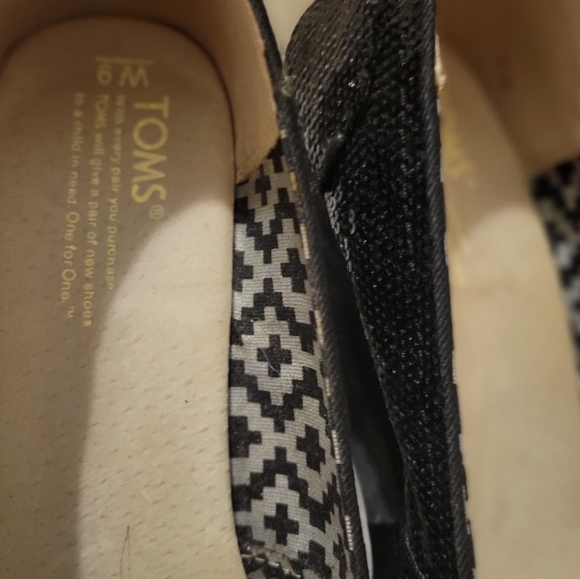 Tom's Black Sequins Wedge - Picture 5 of 10